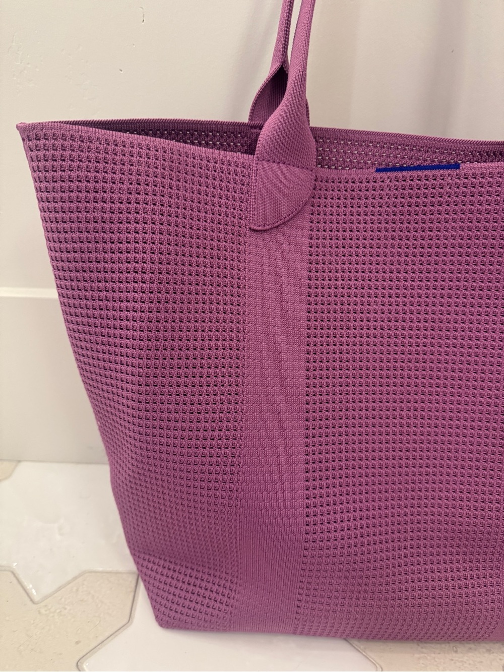 New- Rothy’s Lightweight Tote - Summer Berry - Picture 3 of 6